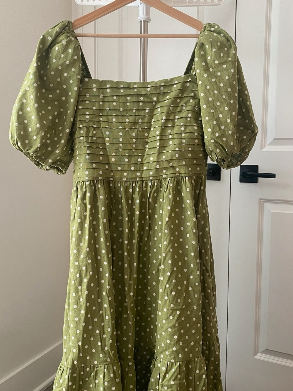 Abercrombie & Fitch Green Polka Dot Puff Sleeve Midi Dress - Picture 2 of 3